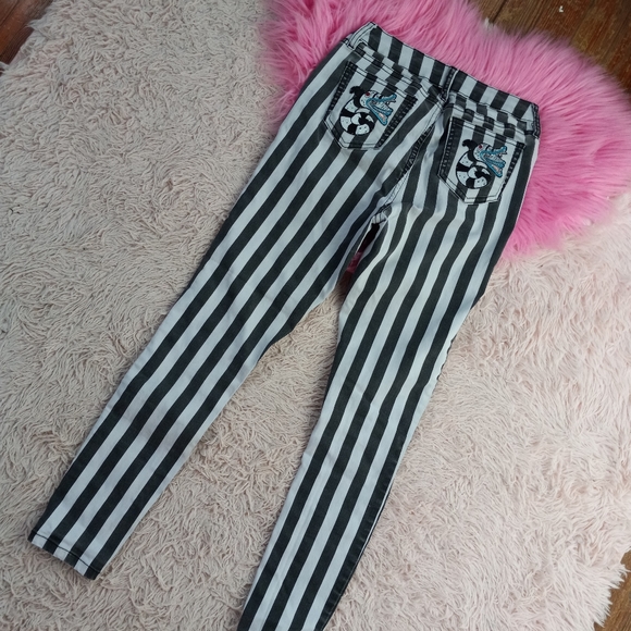 Plus size BEETLEJUICE OOAK custom unique Blackheart striped skinnies! - Picture 11 of 16